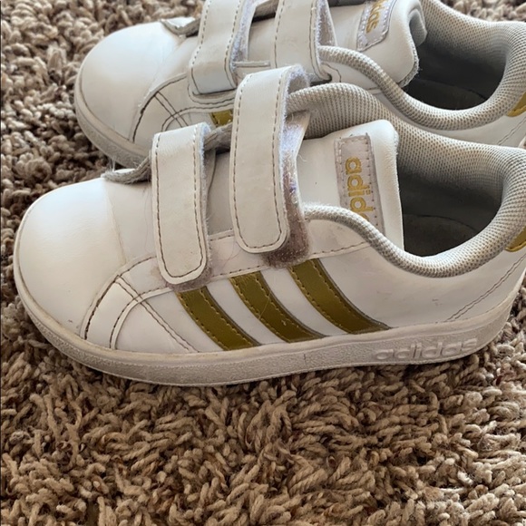 little girl adidas shoes
